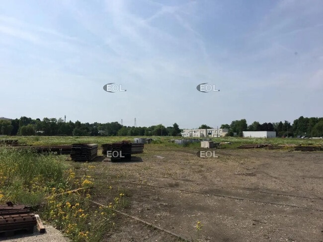 Plus de détails pour Terrain à louer