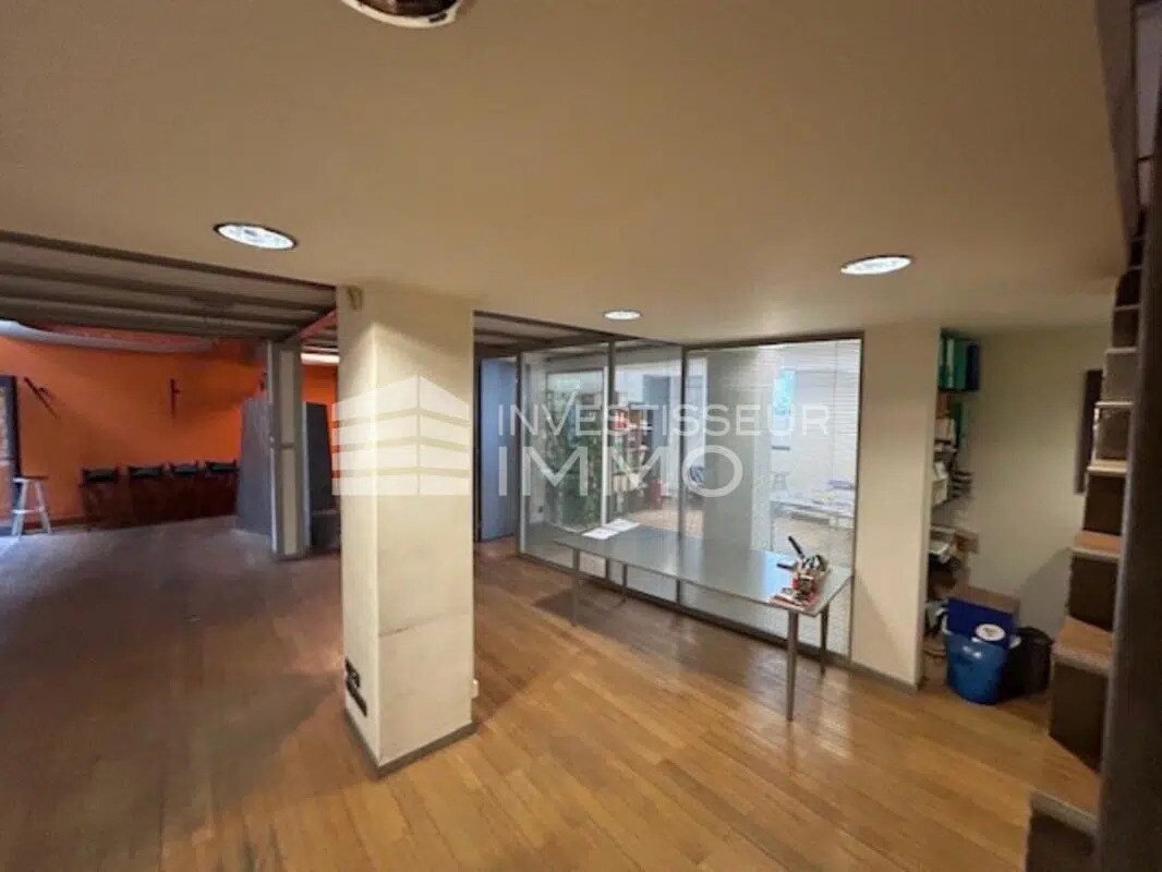 Bureau dans Montreuil à vendre Photo de l’immeuble– Image 1 sur 7