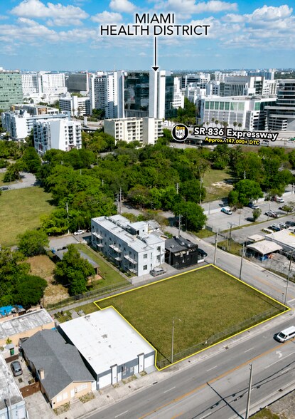 1234-1250 NW 7th Ave, Miami, FL à louer - Photo de l’immeuble – Image 2 sur 5
