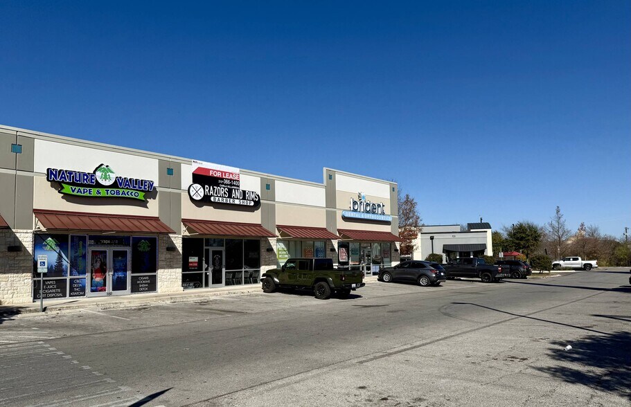 8803 Highway 151, San Antonio, TX à louer - Photo de l’immeuble – Image 2 sur 3