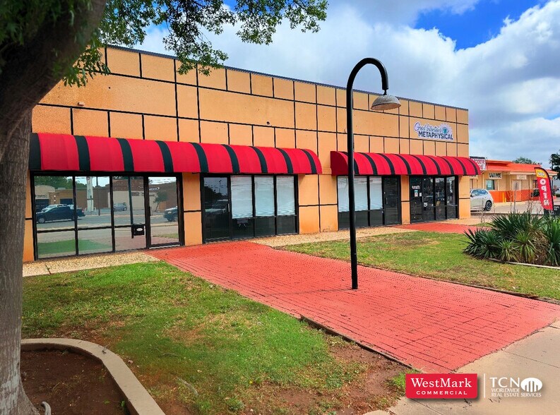 3806 50th St, Lubbock, TX à louer - Photo de l’immeuble – Image 2 sur 13