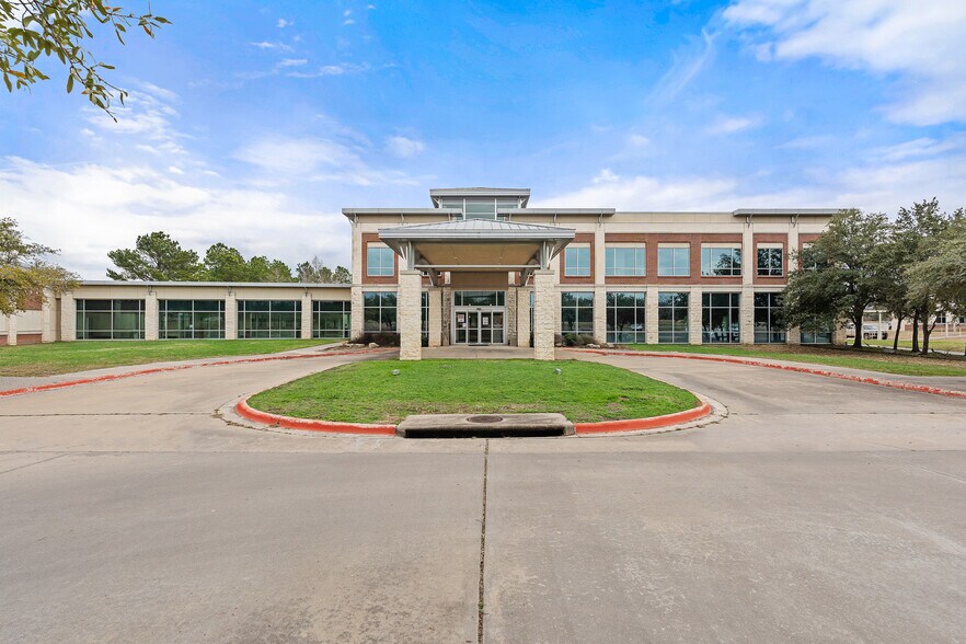 1 Saint Mark's Pl, La Grange, TX à louer - Photo de l’immeuble – Image 2 sur 11