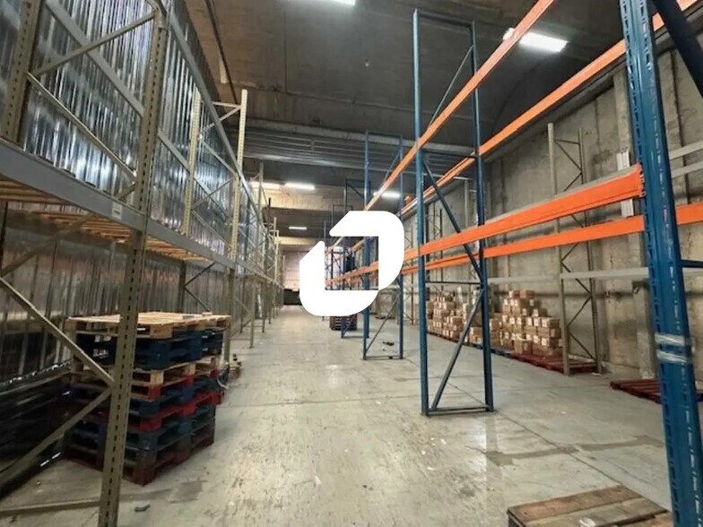 Industriel/Logistique dans Gonesse à louer - Photo de l’immeuble – Image 2 sur 4