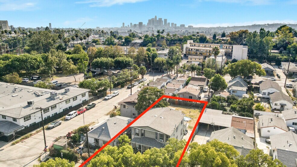 2105 Keith St, Los Angeles, CA à vendre - Photo de l’immeuble – Image 1 sur 17
