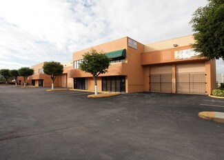 Plus de détails pour 8280-8288 NW 66th St, Miami, FL - Industriel/Logistique à louer