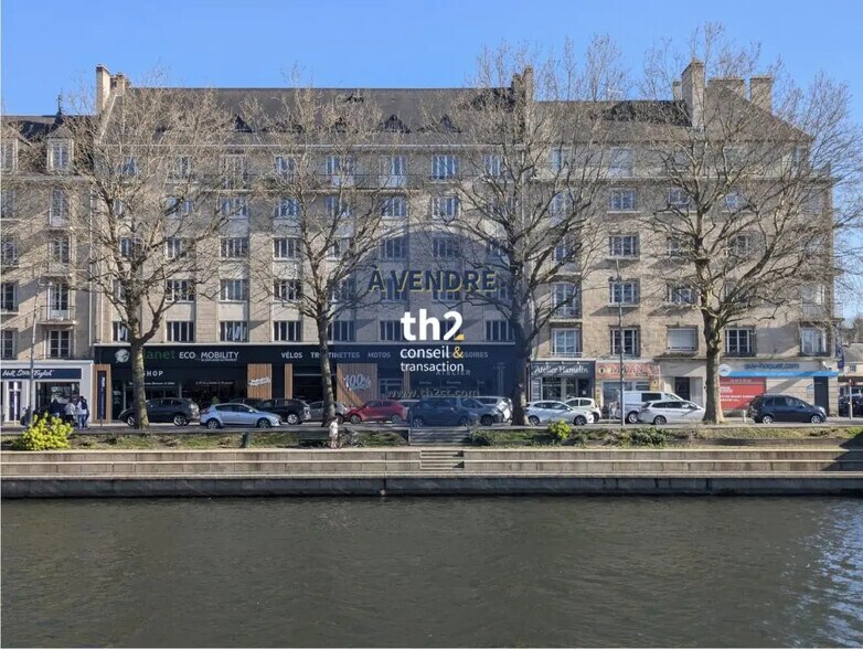 Local d'activités dans Caen à vendre - Photo de l’immeuble – Image 1 sur 6