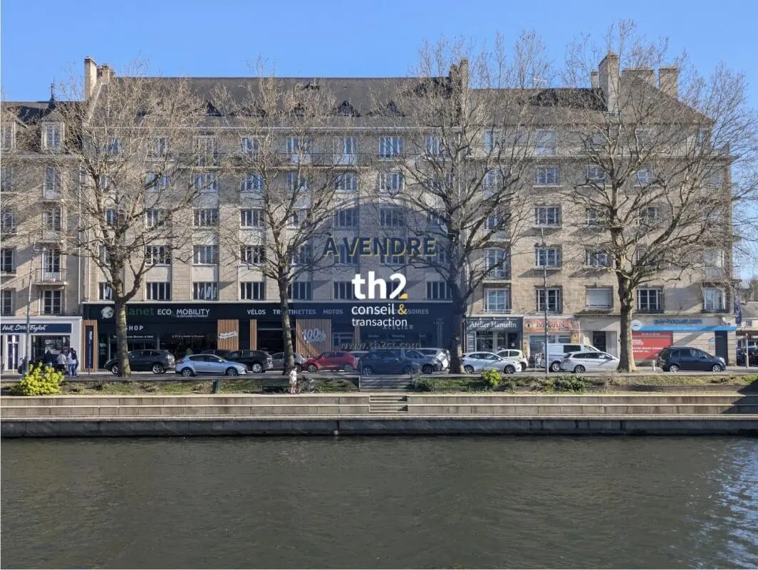Local d'activités dans Caen à vendre Photo de l’immeuble– Image 1 sur 7