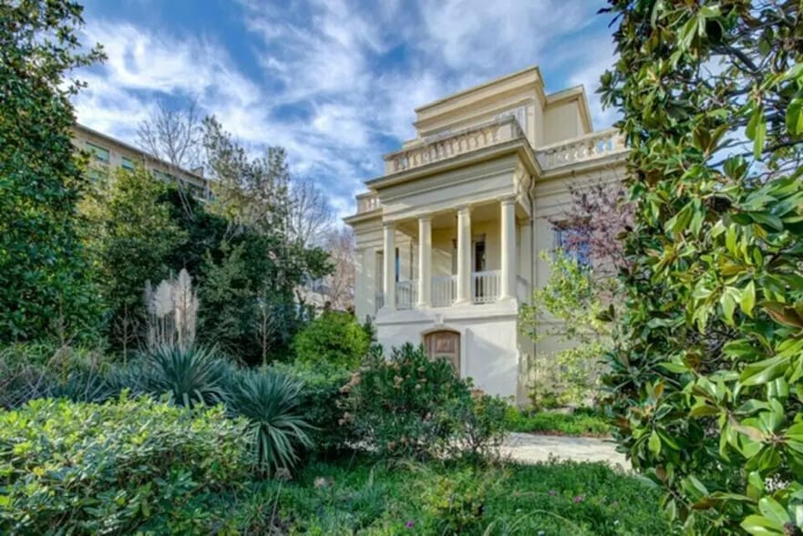 Local d'activités dans Marseille à vendre - Photo de l’immeuble – Image 2 sur 7