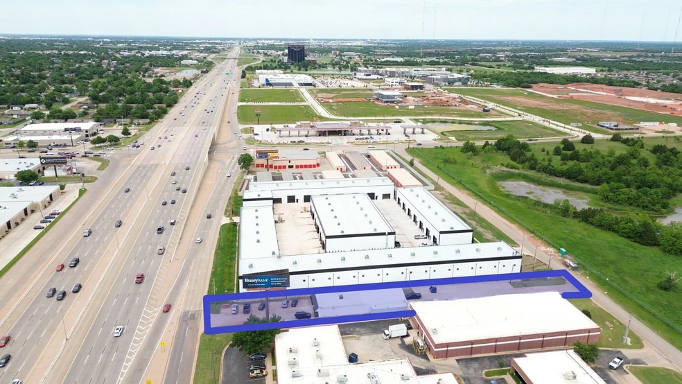 7624 N Broadway Ext, Oklahoma City, OK à vendre - Aérien – Image 3 sur 7
