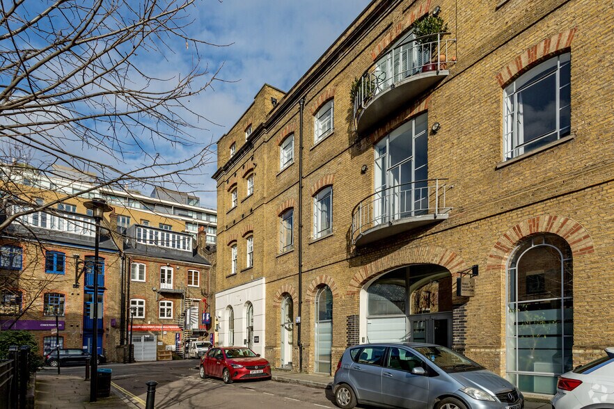 12-16 Horselydown Ln, Londres à louer - Photo de l’immeuble – Image 3 sur 8