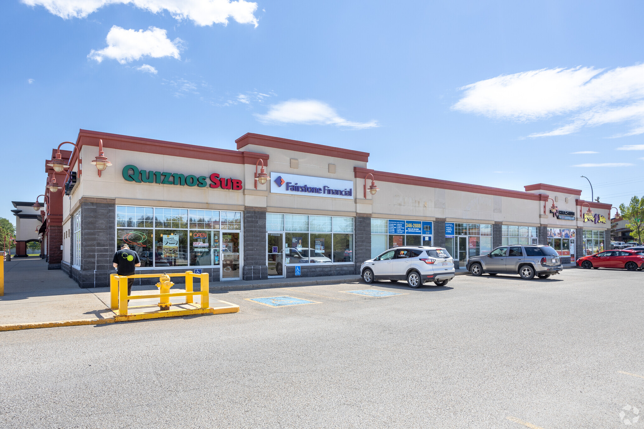 2250 50 Ave, Red Deer County, AB à louer Photo principale– Image 1 sur 3