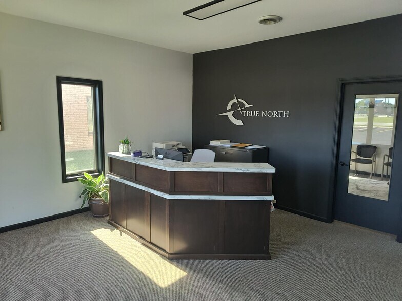 910 Richard Rd, Dyer, IN à vendre - Photo de l’immeuble – Image 3 sur 11