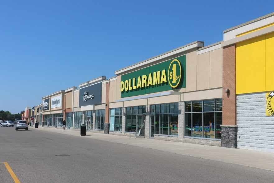 575 Grand Av W, Chatham, ON à louer - Photo de l’immeuble – Image 2 sur 6