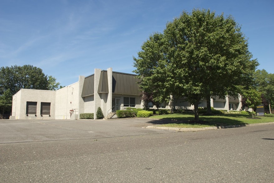 1801 Underwood Blvd, Delran, NJ à louer - Photo principale – Image 1 sur 3