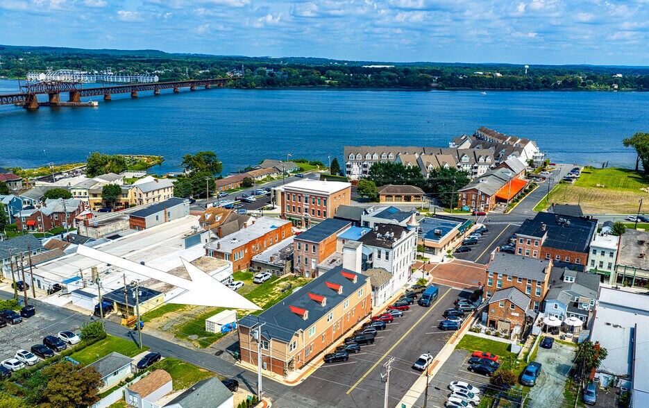 415 Pennington Ave, Havre De Grace, MD à vendre - Photo de l’immeuble – Image 2 sur 64