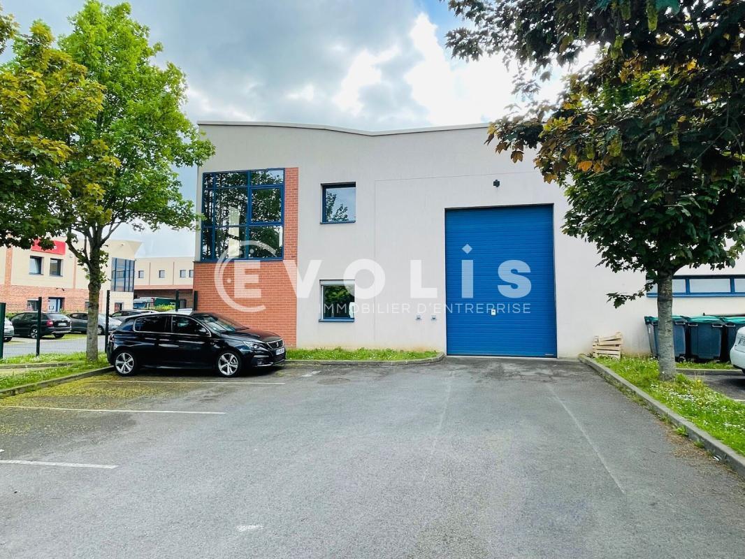 587 Avenue Blaise Pascal, Moissy-Cramayel à louer Photo de l’immeuble– Image 1 sur 6