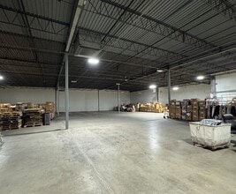 65 Triangle Blvd, Carlstadt, NJ à louer Photo intérieure– Image 2 sur 2