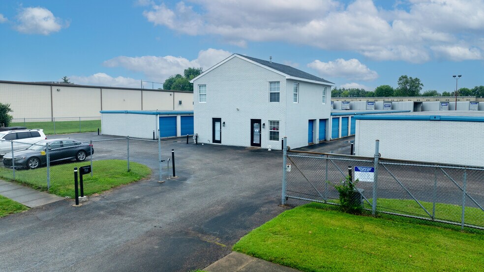 3502 Bashford Ave, Louisville, KY à vendre - Photo de l’immeuble – Image 2 sur 10
