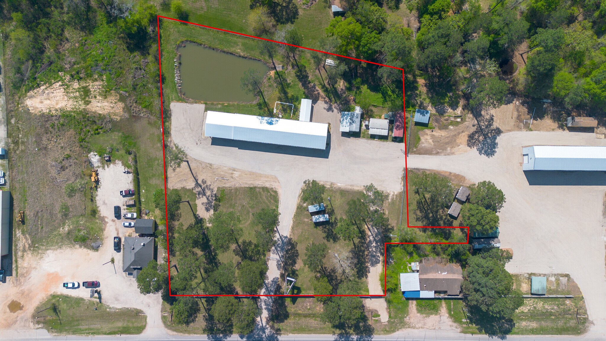 13046 Highway 105 E, Conroe, TX à louer Photo de l’immeuble– Image 1 sur 15
