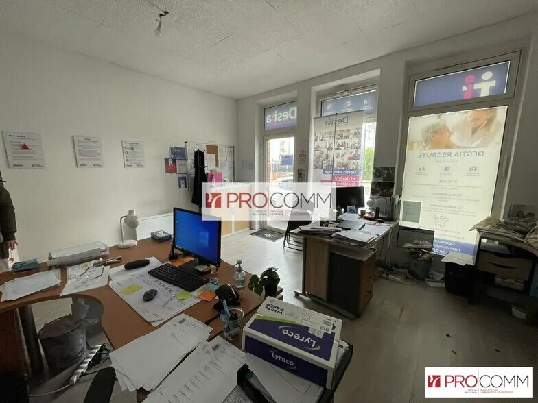 Local commercial dans Chartres à louer - Photo de l’immeuble – Image 1 sur 5