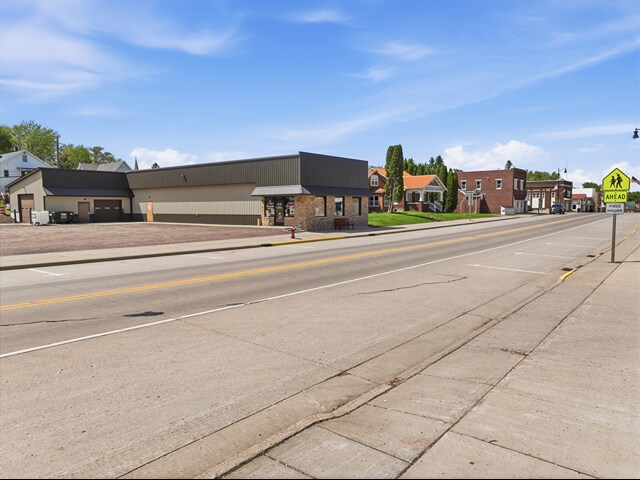 123 N Main St, Loyal, WI à vendre - Photo de l’immeuble – Image 2 sur 37