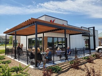 Plus de détails pour 2041 Blazing Star Dr, Mankato, MN - Local commercial à vendre