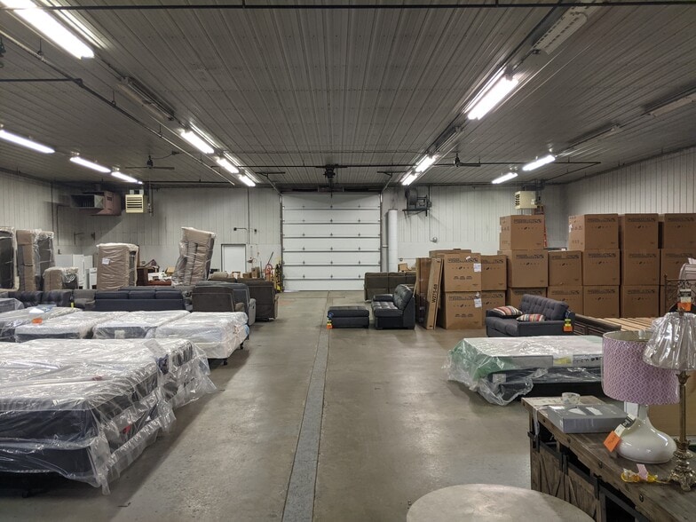 1111 W Chicago Blvd, Tecumseh, MI à louer - Photo intérieure – Image 2 sur 10