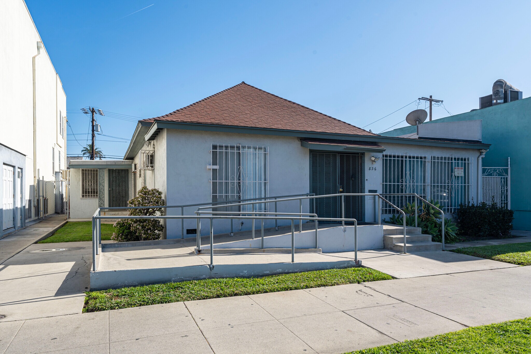 836 Atlantic Ave, Long Beach, CA à vendre Photo principale– Image 1 sur 7
