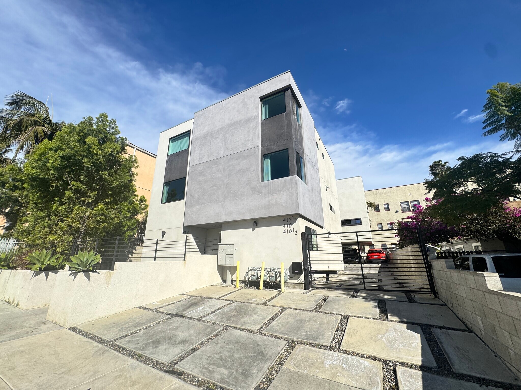 412 N Ardmore Ave, Los Angeles, CA à vendre Photo principale– Image 1 sur 10