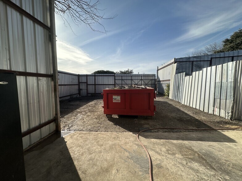 7581 Bandera Rd, San Antonio, TX à louer - Photo de l’immeuble – Image 3 sur 6