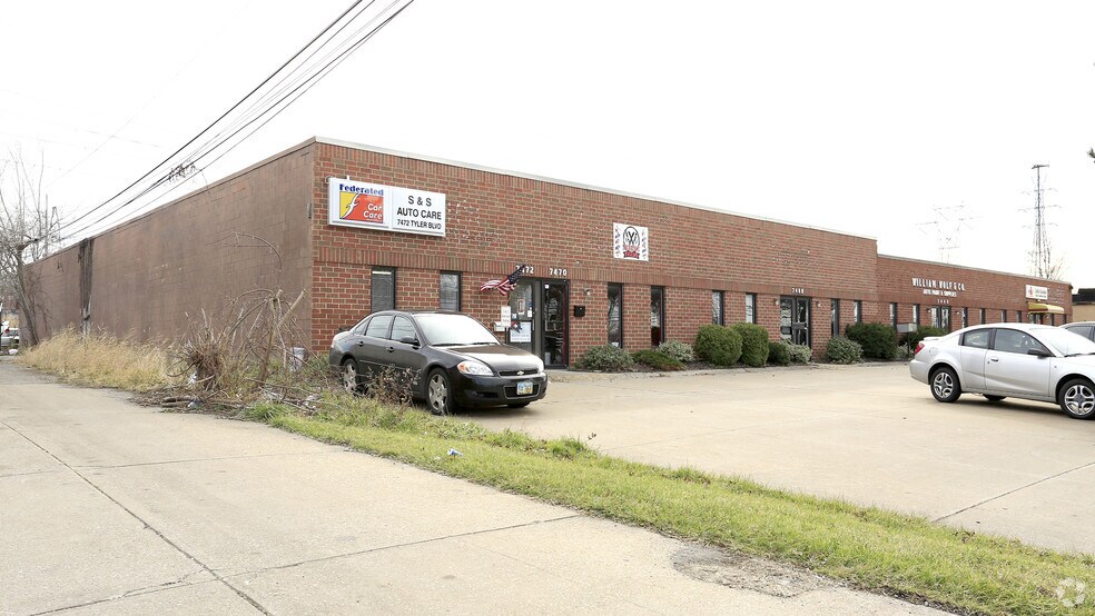 7464-7472 Tyler Blvd, Mentor, OH à louer - Photo de l’immeuble – Image 3 sur 41