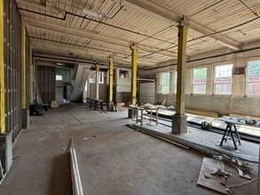 61 Endicott St, Norwood, MA à louer Photo de l’immeuble– Image 2 sur 2