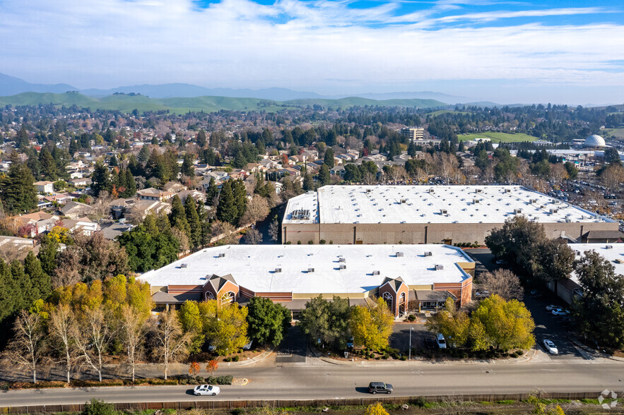 1901 Camino Ramon, Danville, CA à louer - Aérien – Image 3 sur 5