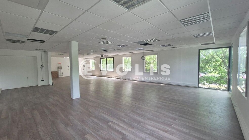 Bureau dans Montévrain à louer - Photo intérieure – Image 1 sur 11