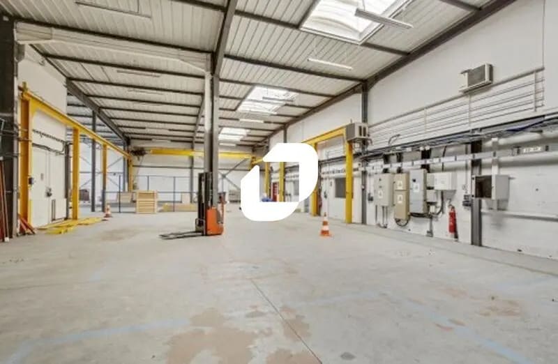 Bureau dans Voisins-le-Bretonneux à vendre Photo intérieure– Image 1 sur 11