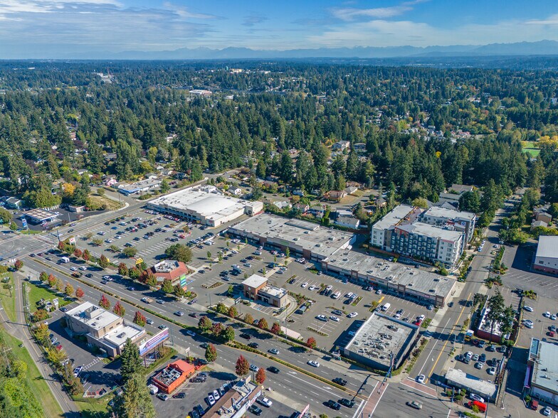 15252 Aurora Ave N, Seattle, WA à louer - Photo de l’immeuble – Image 2 sur 20