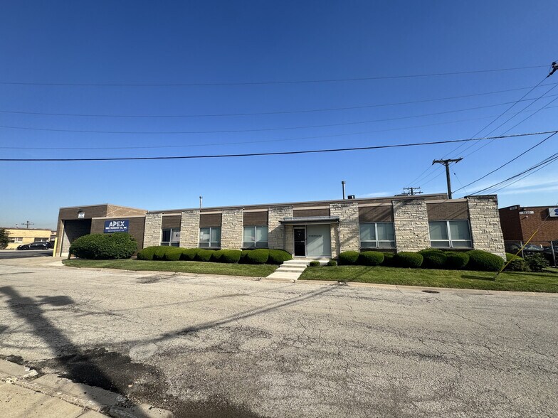 9030 Gage Ave, Franklin Park, IL à vendre - Photo de l’immeuble – Image 3 sur 10