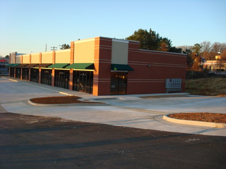 1261 Merchants Dr, Dallas, GA à louer - Photo de l’immeuble – Image 2 sur 8