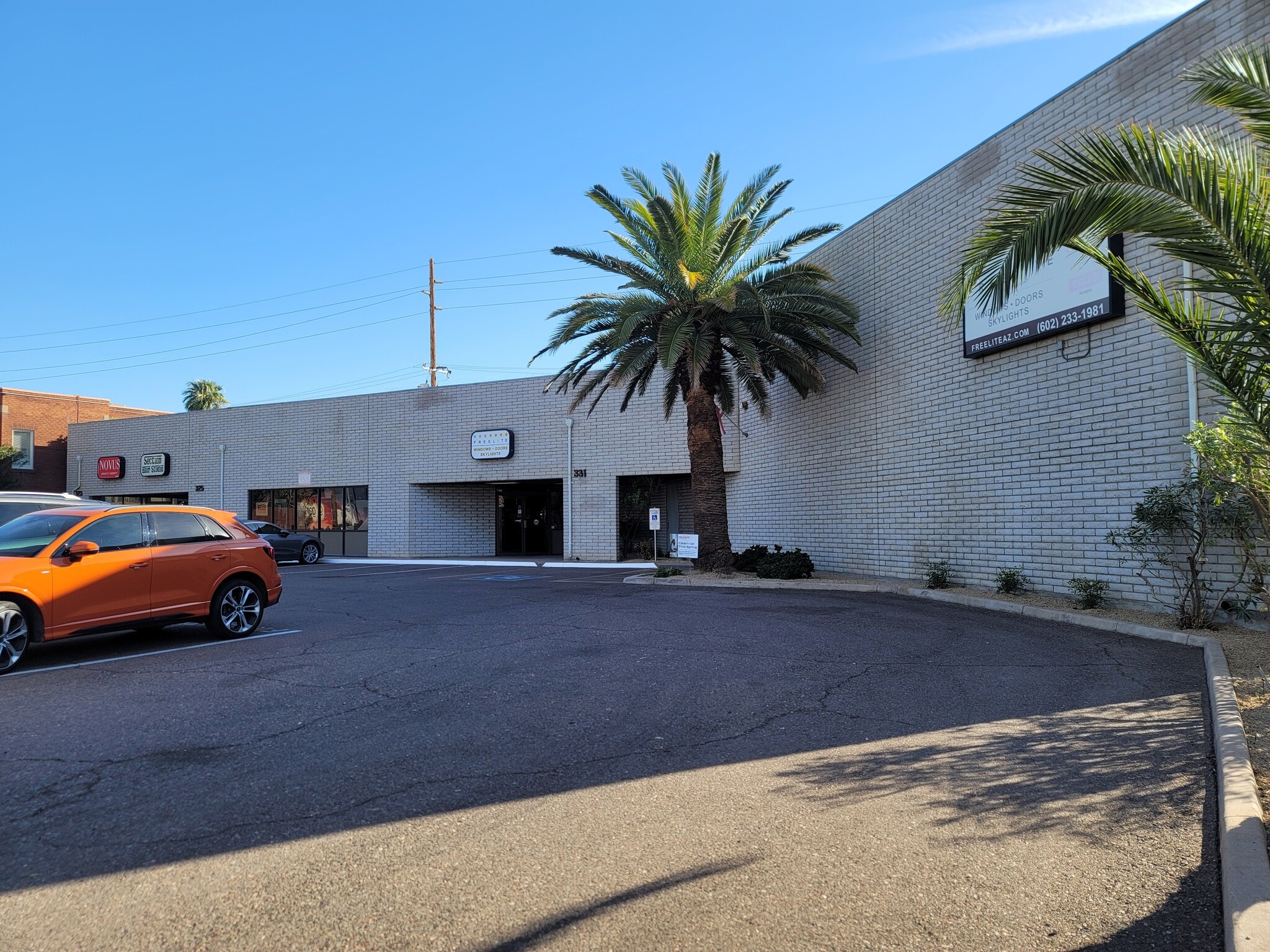 323-331 W McDowell Rd, Phoenix, AZ à louer Photo de l’immeuble– Image 1 sur 22