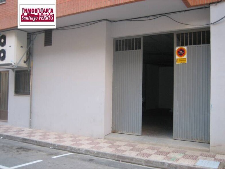 Local commercial dans Almussafes à vendre - Photo de l’immeuble – Image 1 sur 3