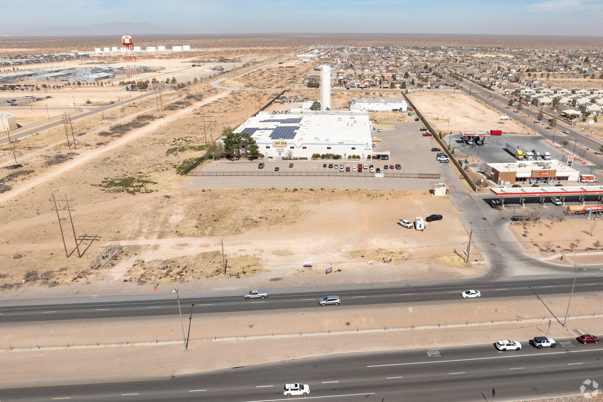 Montana Ave, El Paso, TX à vendre Photo principale– Image 1 sur 5