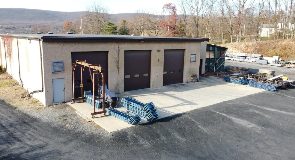 357 Kennedy Dr, Bangor, PA à vendre - Photo de l’immeuble – Image 3 sur 7