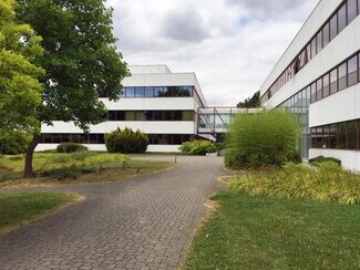 Plus de détails pour 10 avenue de l'Entreprise, Cergy - Bureau à louer
