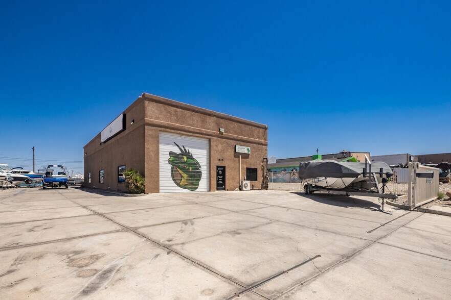 1525 Industrial Blvd, Lake Havasu City, AZ à louer - Photo principale – Image 1 sur 19