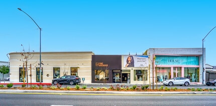 8444 Melrose Ave, Los Angeles, CA à louer Photo de l’immeuble– Image 1 sur 4