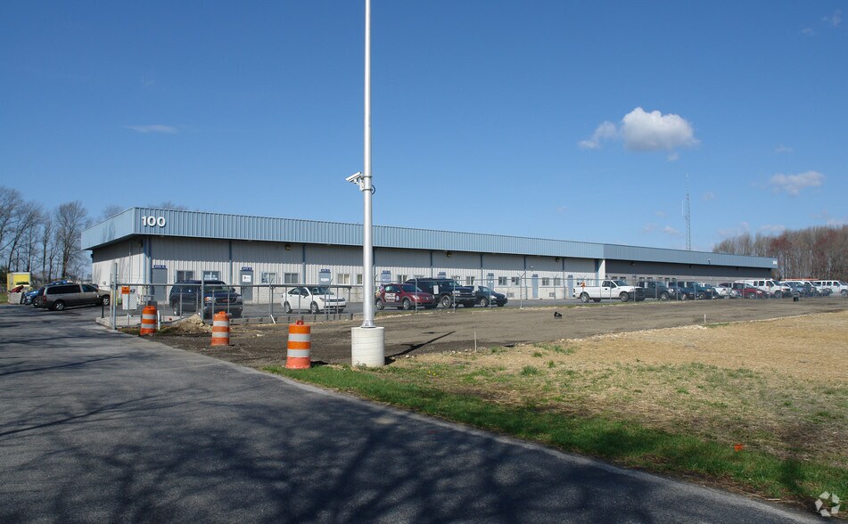 100 Carlson Way, Dover, DE à louer - Photo de l’immeuble – Image 1 sur 2