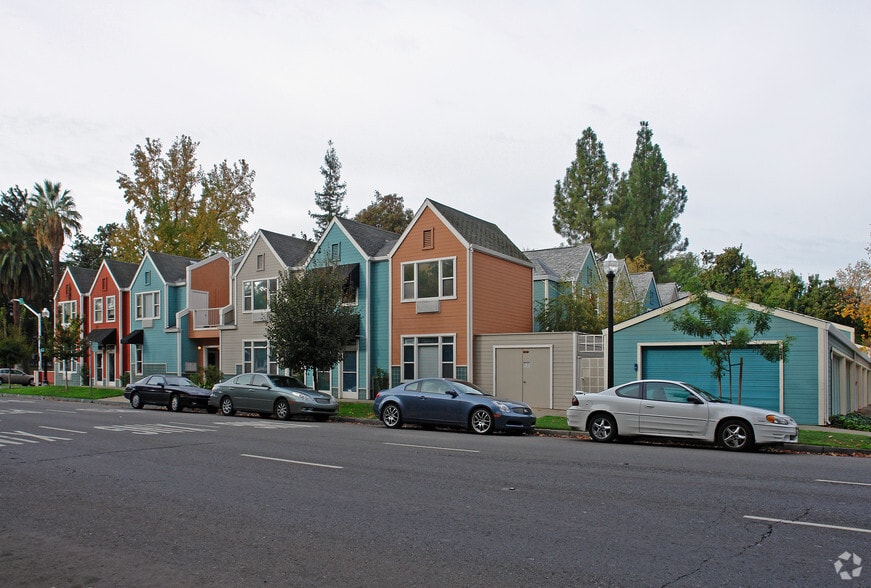 1530 16th St, Sacramento, CA à louer - Photo de l’immeuble – Image 2 sur 2