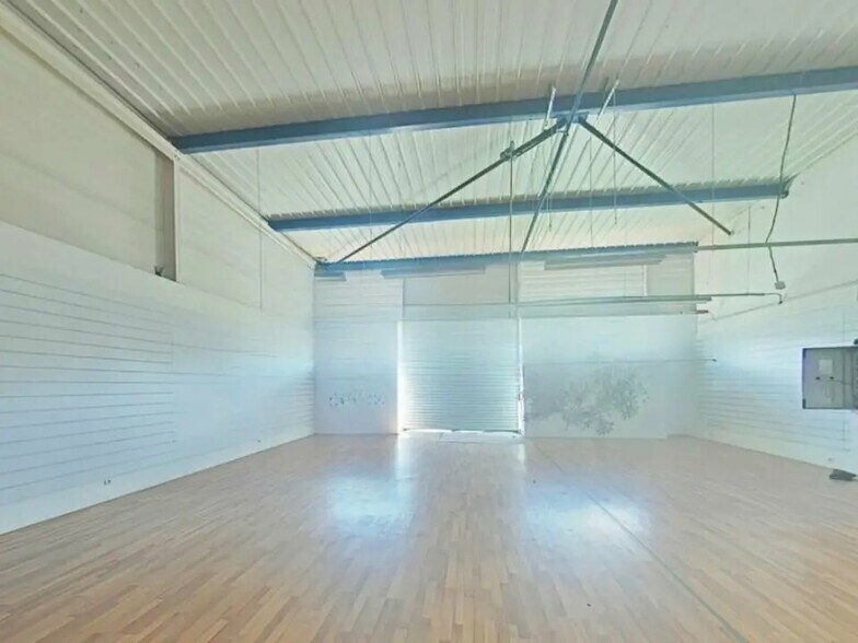 Local d’activités dans Montbéliard à louer - Photo intérieure – Image 3 sur 6