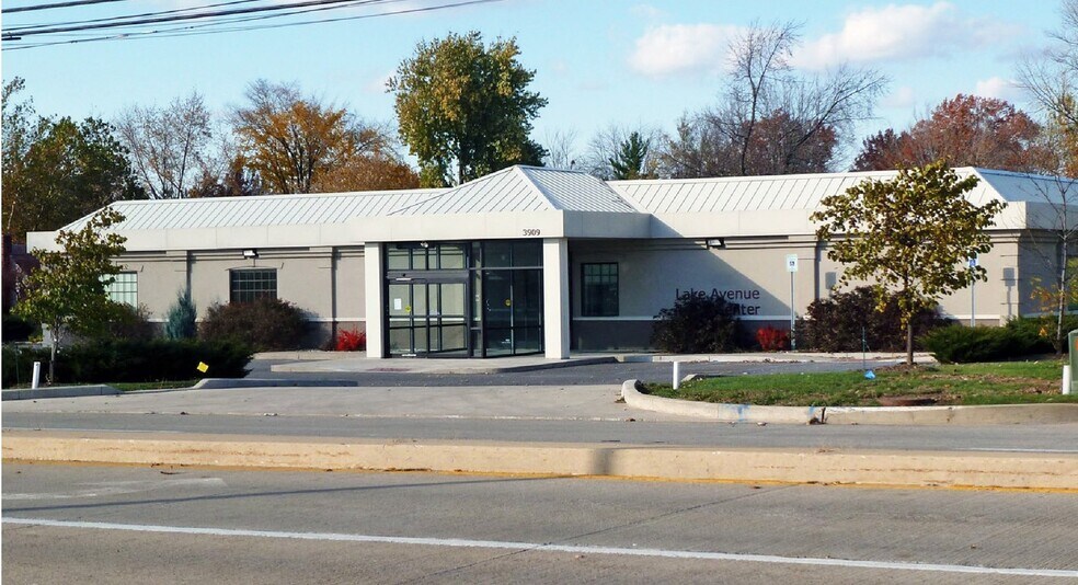 3909 Lake Ave, Fort Wayne, IN à louer - Photo de l’immeuble – Image 2 sur 8