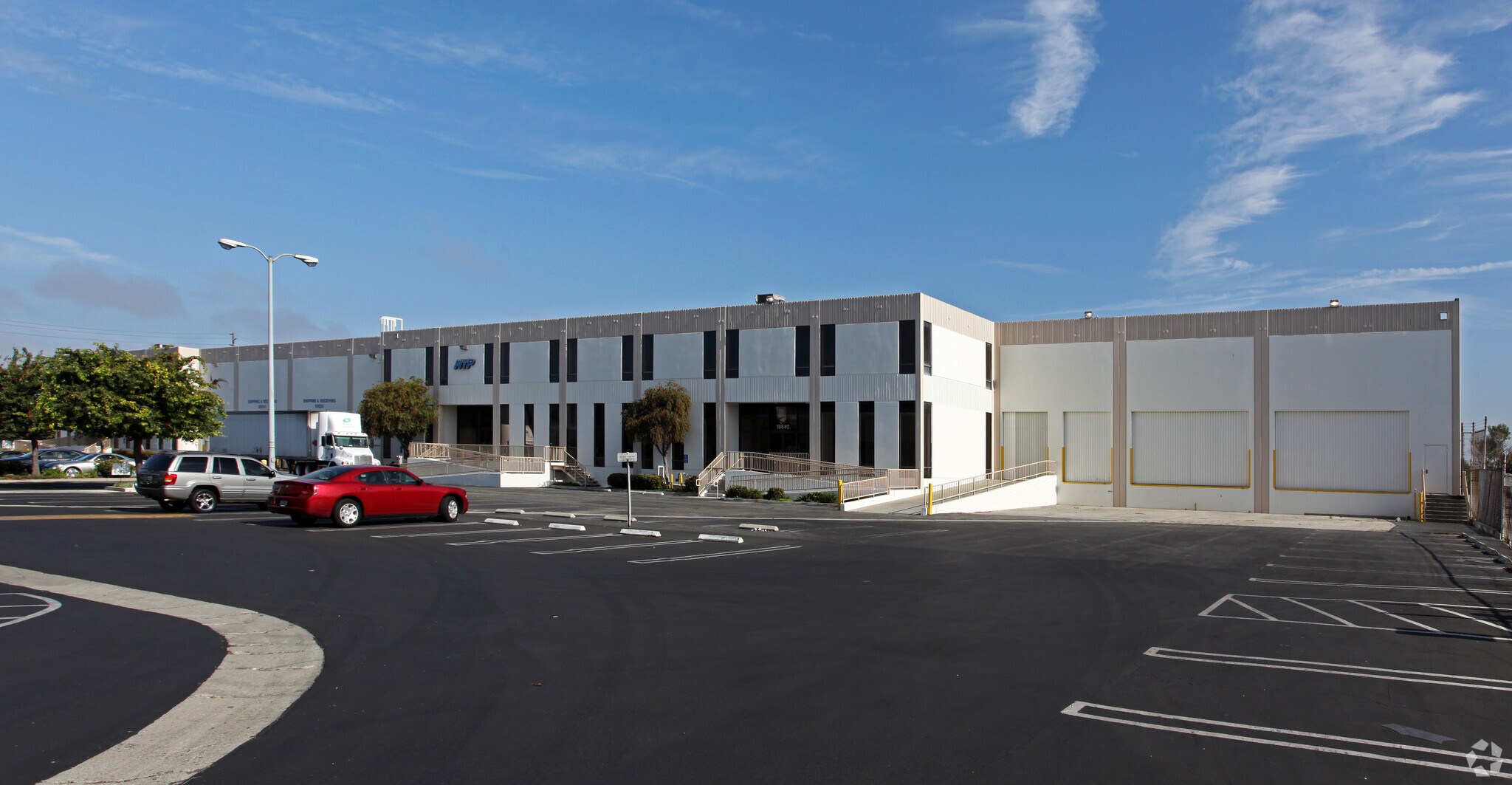 18600-18640 Crenshaw Blvd, Torrance, CA à louer Photo de l’immeuble– Image 1 sur 3